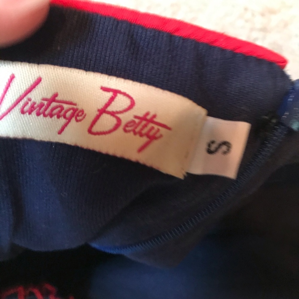 Vintage Betty Tulip Pocket Halter Dress - Picture 4 of 5